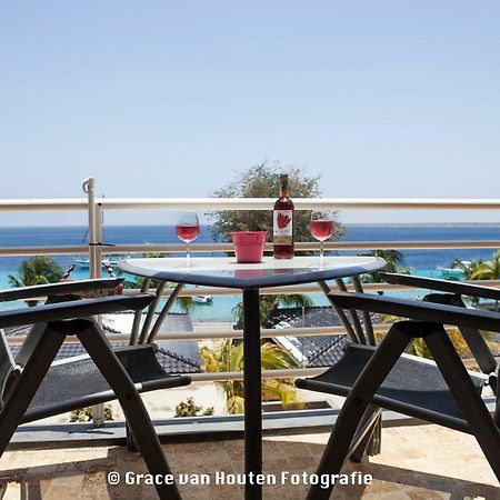 Bonaire Seaside Apartments Экстерьер фото