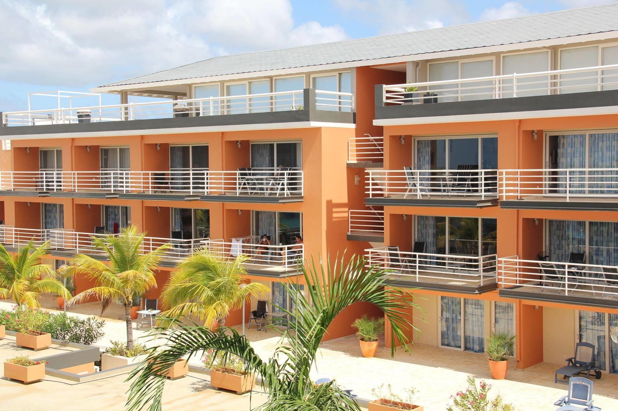 Bonaire Seaside Apartments Экстерьер фото
