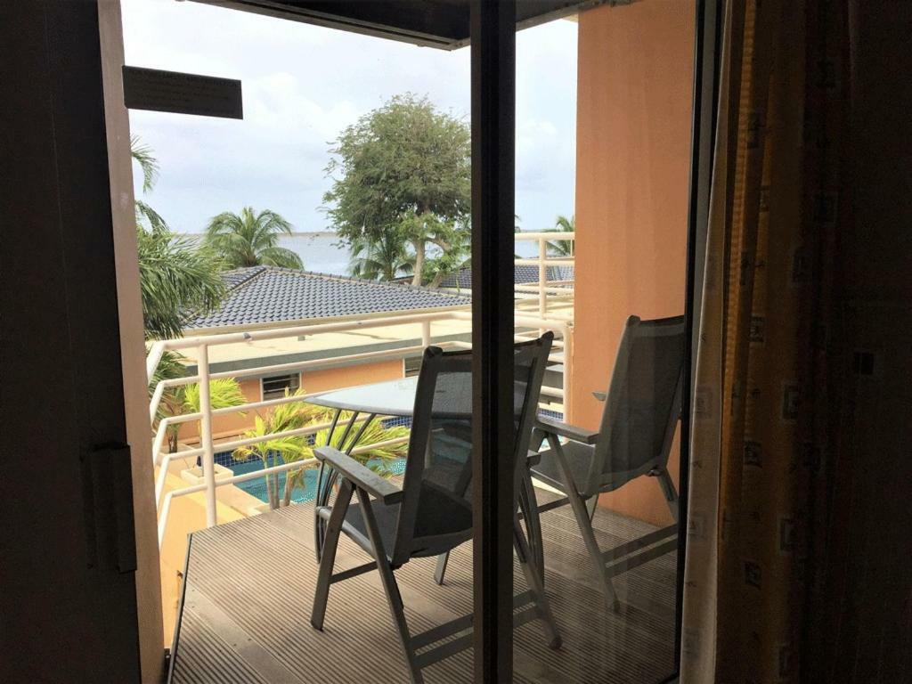 Bonaire Seaside Apartments Экстерьер фото